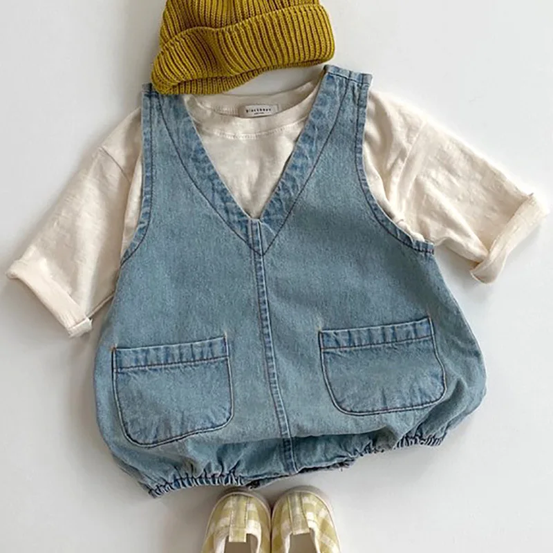 

2024 New V-neck Baby Denim Bodysuit Cute Double Pocket Overalls For Boys Baby Girl Sleeveless Jumpsuit Fashion Baby Clothes