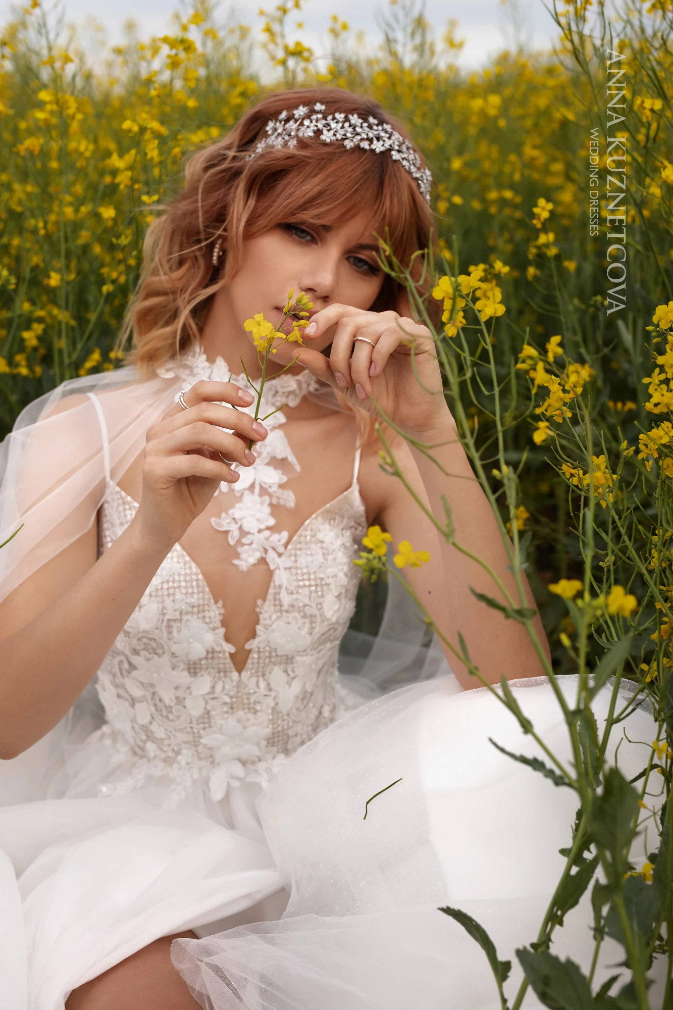 Robe de mariée en dentelle avec cape, appliques, patients fendus, sur mesure, sexy, dos nu, balayage, train, ligne A, 2023