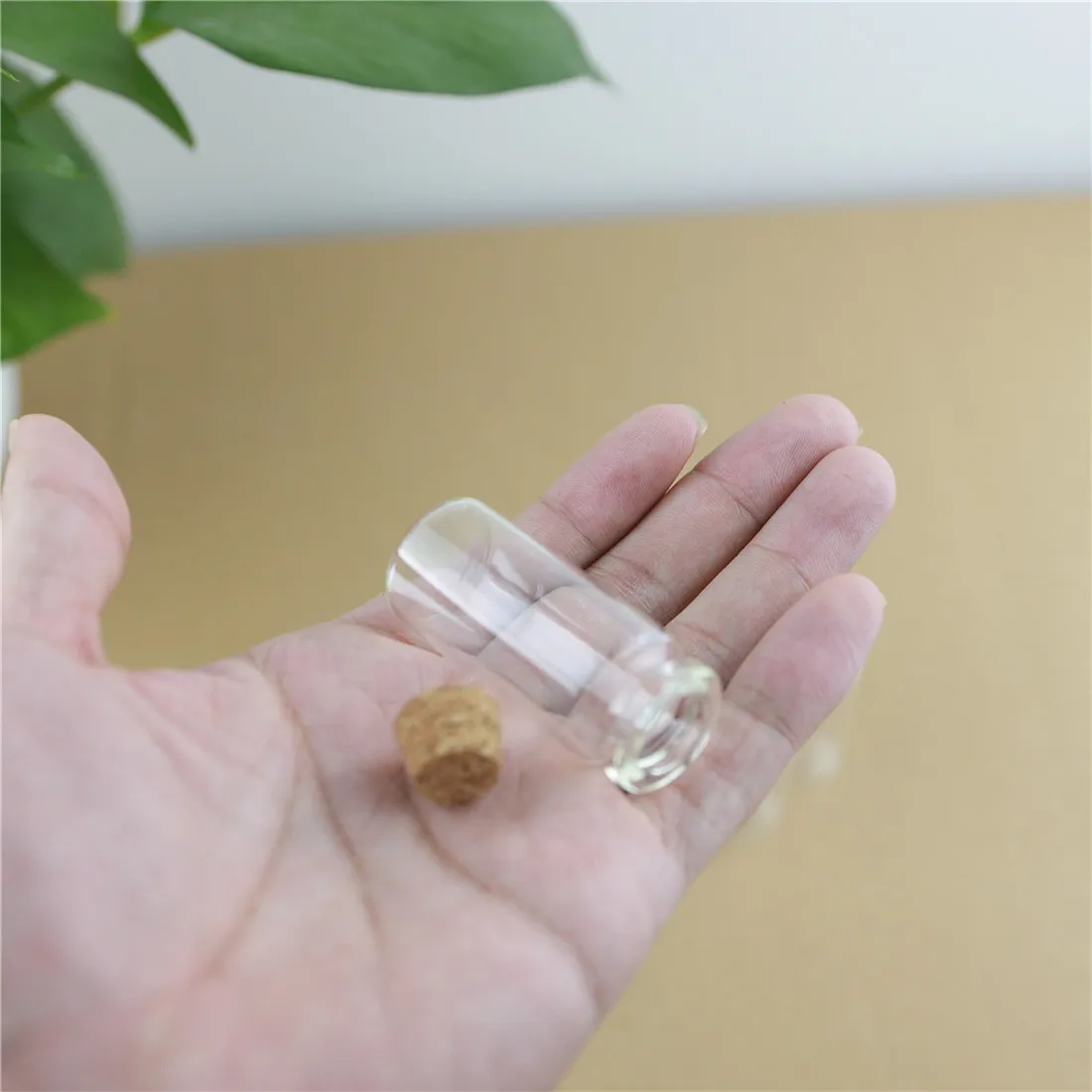 

50pcs/lot 22*50mm 10ml Mini Glass Bottles With Cork Stopper Crafts Tiny Jars Transparent Empty Glass Storage Jar Bottle Gift