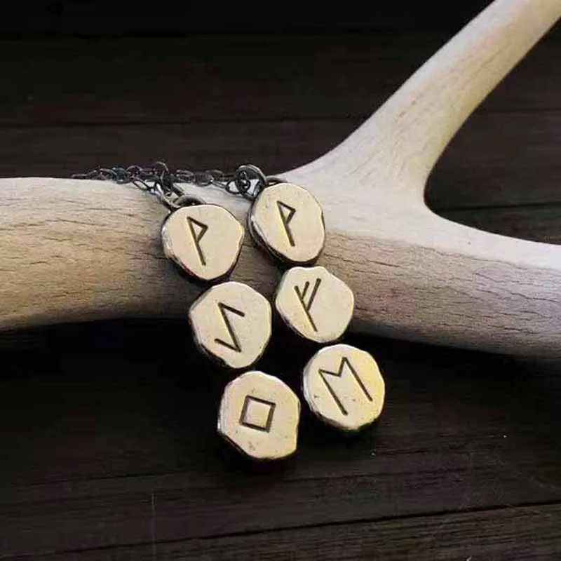 Stainless Steel Runes Vintage Jewelry Runic Vegvisir Compass Pendant Viking Necklace Men Women Norse Amulet Talisman Jewerly