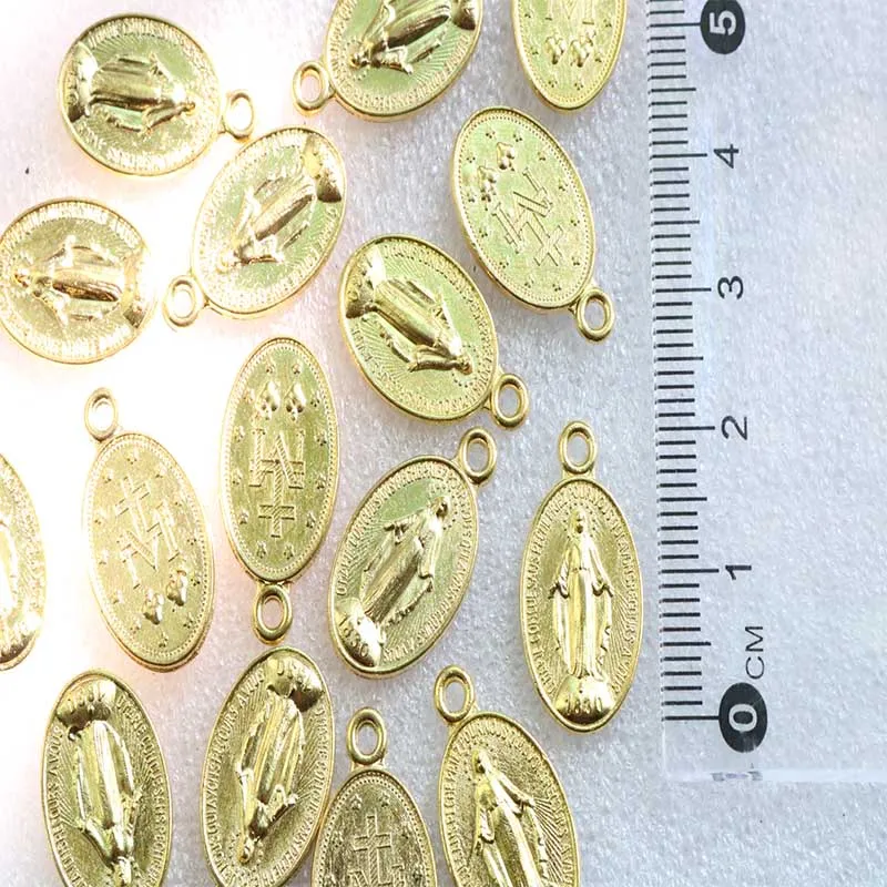 10 piezas/Colgante Católico Mini Virgen María Dorado, Medalla Amuleto Católica Vintage Dorada de Santa María