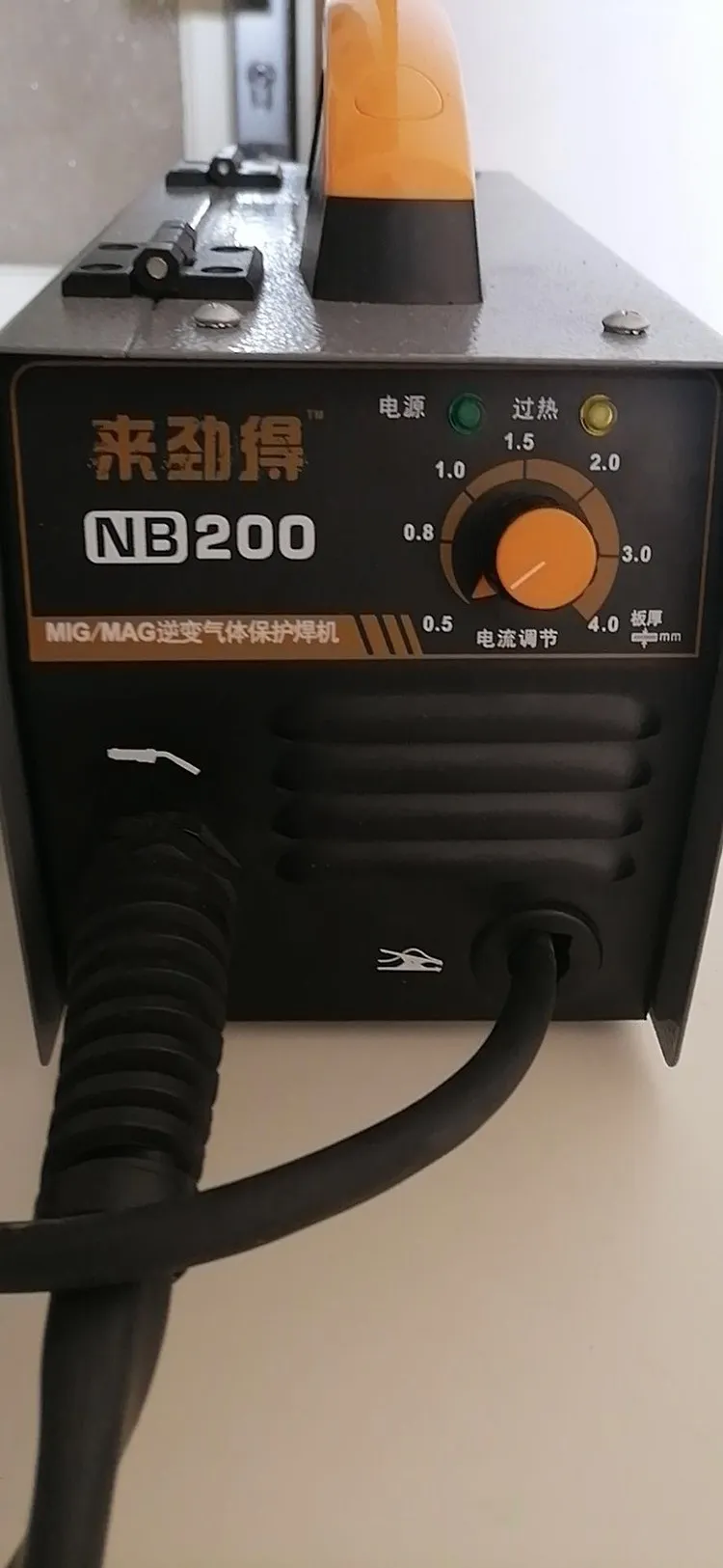 220V Airless Self-ป้องกันเครื่องเชื่อมเครื่องใช้ในครัวเรือนขนาดเล็กคาร์บอนไดออกไซด์ป้องกันแก๊สเครื่องเชื่อม
