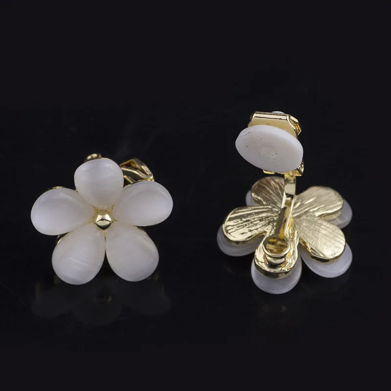 WENHQ New Arrival Gold-Stone Opal Flower Shape Clip on Earrings Women Party Birthday Fashion Jewelry No Pierced Earring Ear Clip