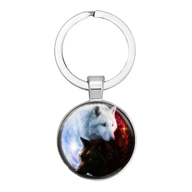 Retro Style 25mm Glass Gem Fashion Keychain Fashion Jewelry Black And White Wolf Time Gems Men And Women Car Keychains