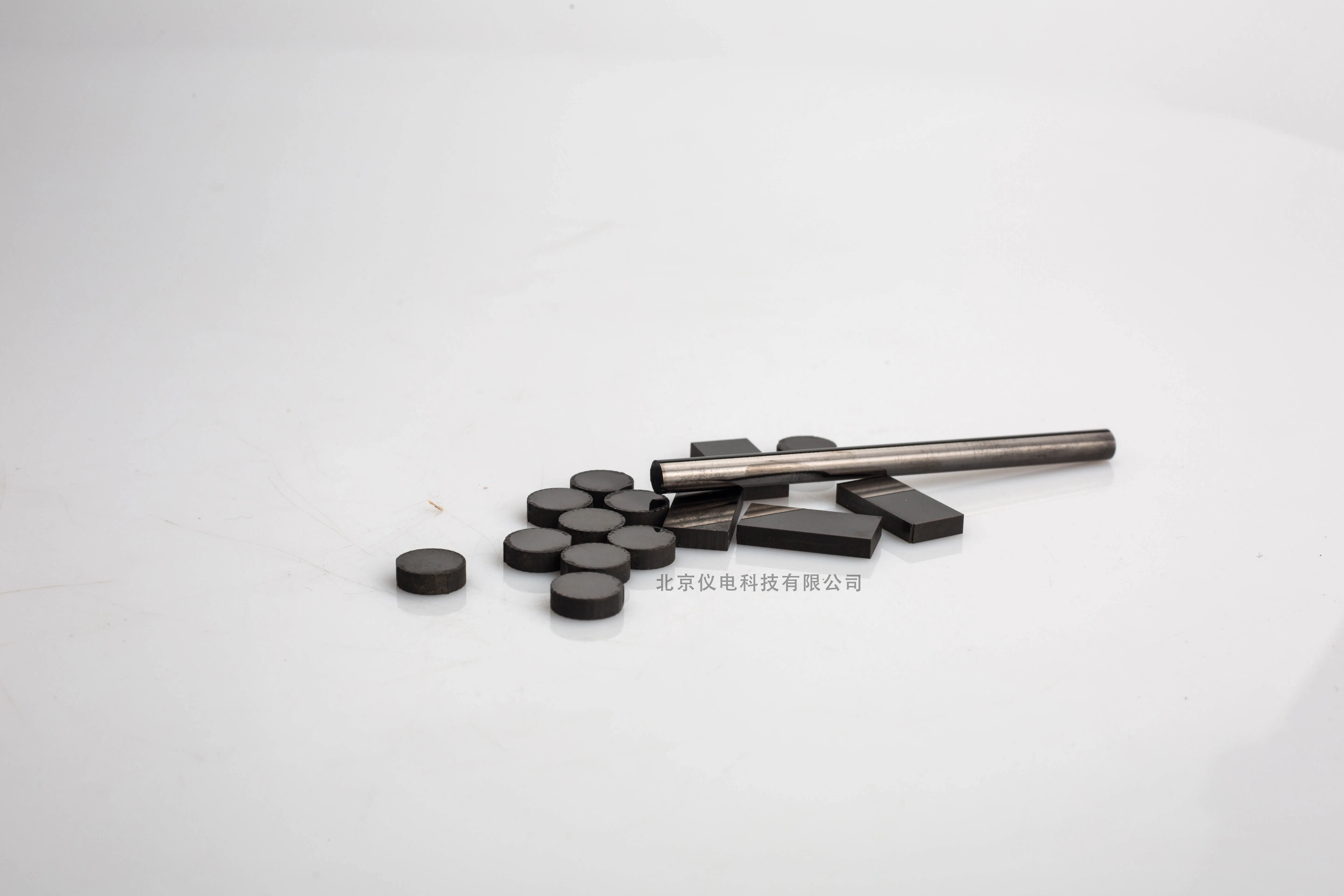 Import from Japan Glassy Carbon Electrode, Glassy Carbon Rod, Glassy Carbon Plate