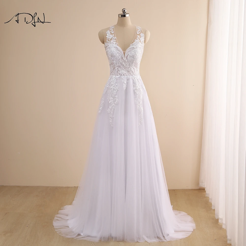 Elegant Halter Sleeveless Bohemian Lace Wedding Dress Custom Made Halter Sleeveless Sweep TraIn Vestido de Novia 2020