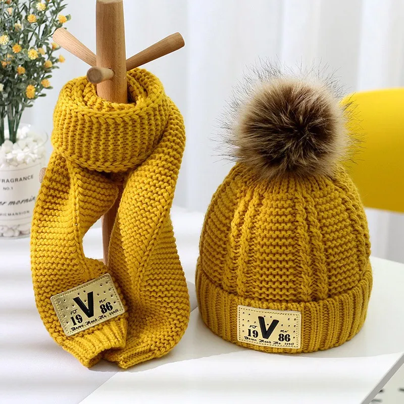 Children\'s hat and scarf set combination boys and girls lovely thick style autumn winter warm knitting wool hat and neck scarf