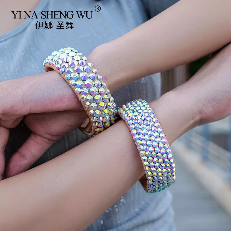 Joyería de moda para danza del vientre, pulseras de diamantes de imitación de cristal de seis y cinco filas de colores para mujer, brazalete de muñeca de mano de diamantes de imitación completos, 1 pieza