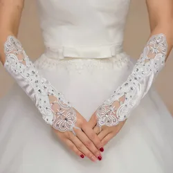 Guanto da sposa con applicazioni di perline ricamate con strass senza dita in raso avorio