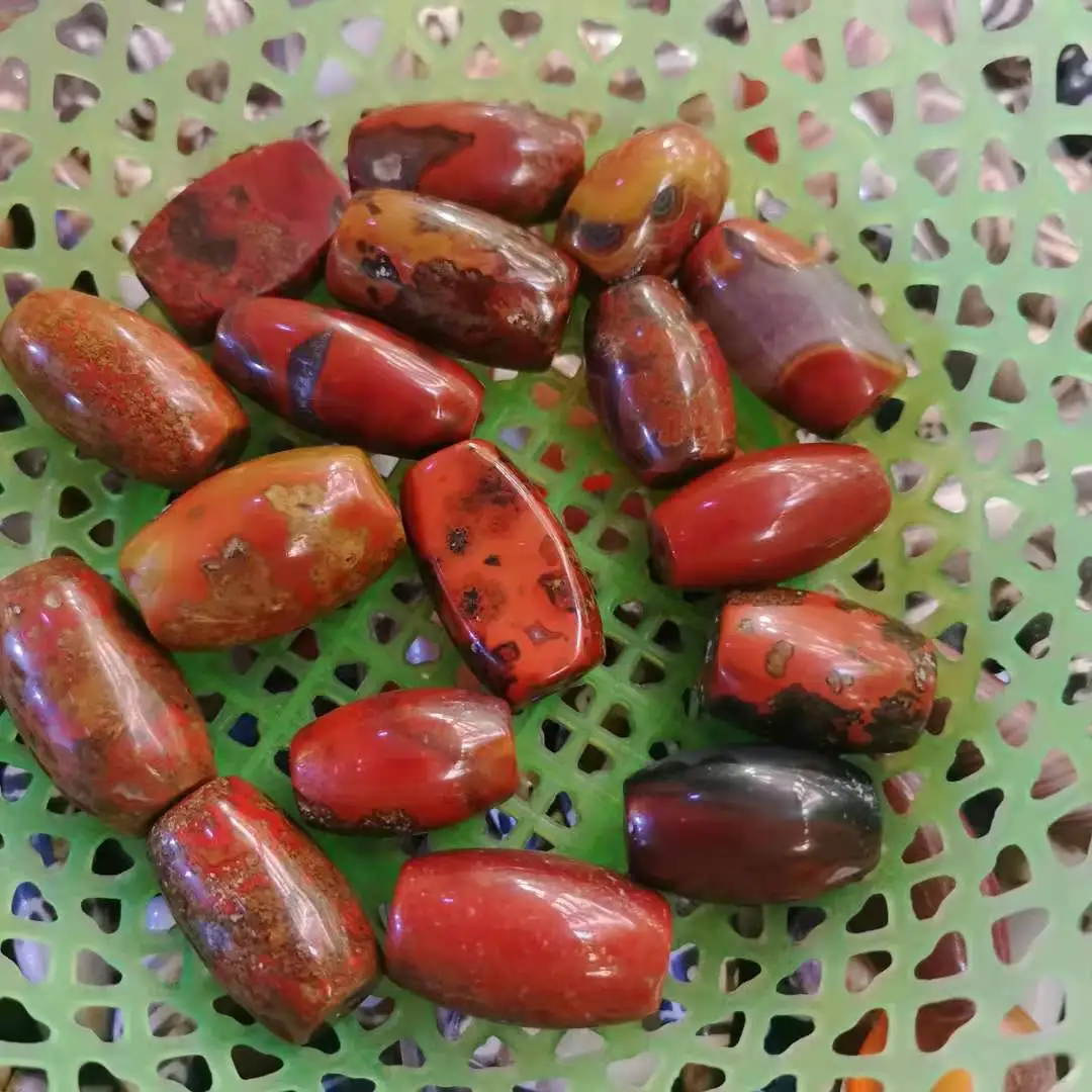 

Rarest precious agate variety Warring States Red Wonderful flower aquatic pattern cinnabar tone striped crystal symbiosis ore