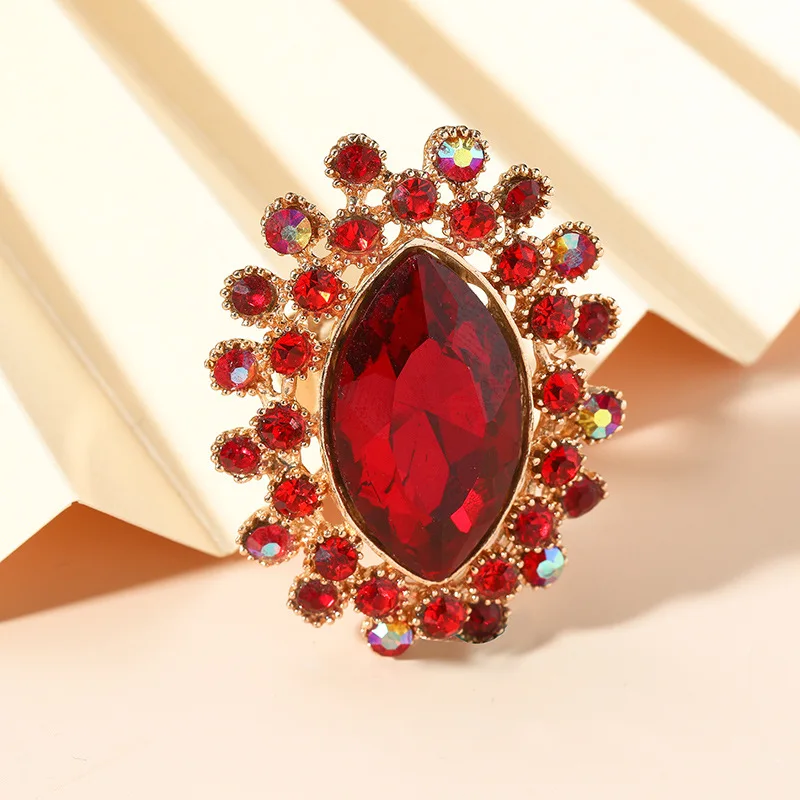 New Temperament Red Crystal Korean Flower Rings for Women Boho Rhinestone Gold Metal Adjustable Ring Wedding Party Jewelry Gift