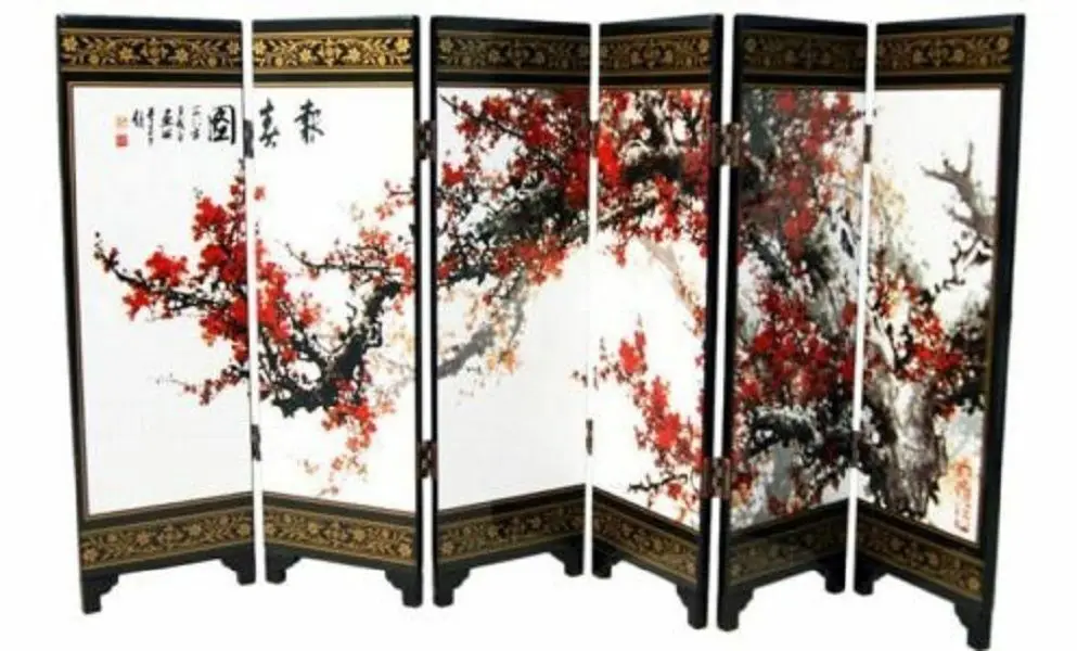 

Chinese Lacquer Painting Beautiful Folding Screen Plum flower pattern