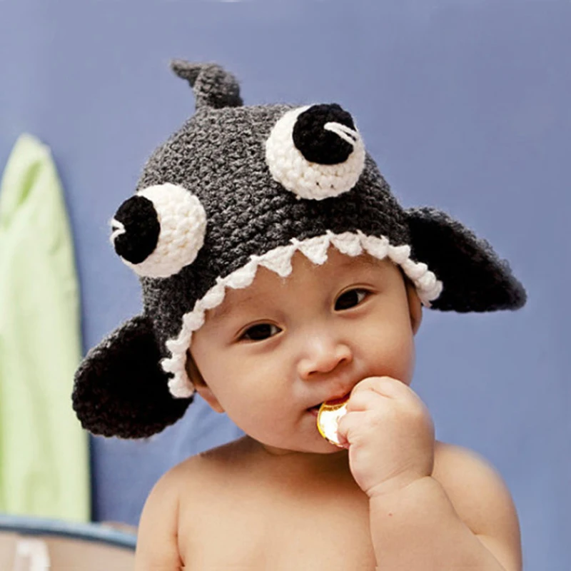 Cute Shark Baby Knitted Hat Hand Crochet Infant Cartoon Sark Caps Bonnet Newborn Baby Photography Props Accessories Beanie