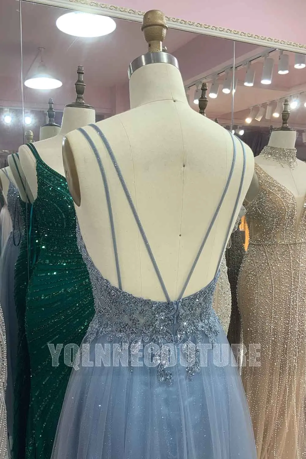 2023 Sparkly Dusty Blue Long Prom Dresses Gala Straps Sequined Beaded Mulheres Vestido de noite Party Night Backless Em estoque