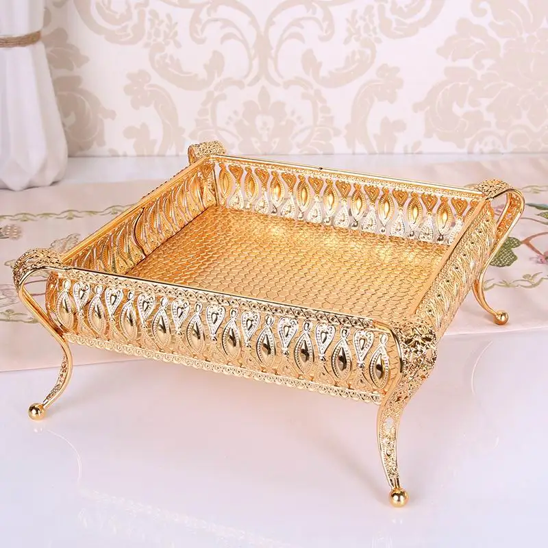 

Metal Tray Luxury Gold Finish Hollow Plate Nuts / Fruit / Cake Stand Wedding Centerpieces Home Table Decoration Ornaments