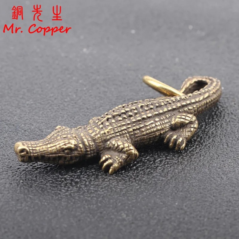 Antique Bronze Small Crocodile Statue Home Ornaments Retro Copper Animal Alligator Figure Feng Shui Business Decorations Crafts