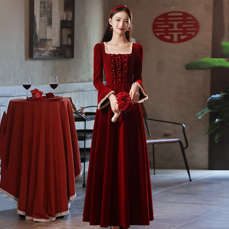 Retro Velvet Engagement Party Dresses For Women 2021 Beadings Square Collar Long Sleeve Burgundy Gown Women Winter Wear