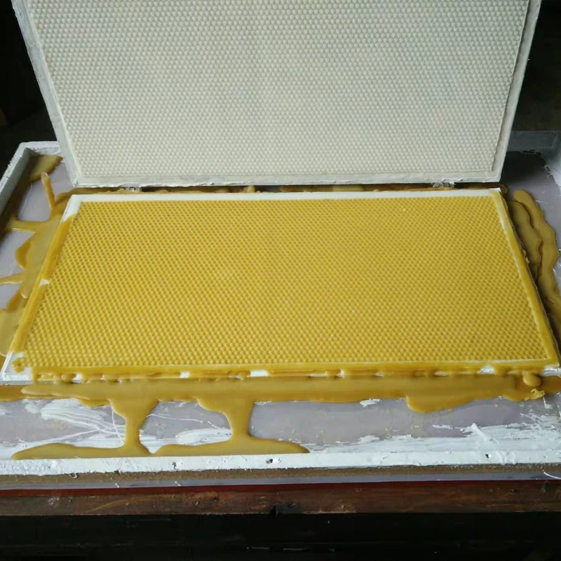 Beeswax Foundation Machine, Portable Foundation Machine, Easy Operation Notebook