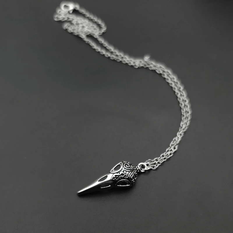 Bird Skull Necklace Selling Fashion Novelty Stereo Crow Head Skull Pendant Necklace Chains Christmas Present Woman Necklace