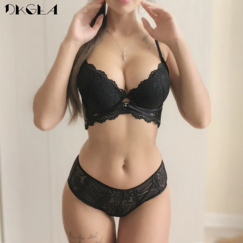 Top Black Fashion Thick Cup Brassiere Embroidery Push Up Bra Set Sexy Lingerie Women Brand Lace Underwear Set Deep V Temptation