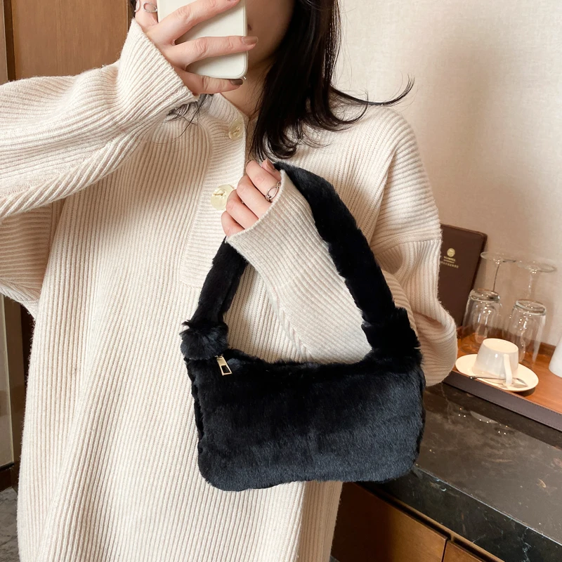 Winter Faux Fur Bags Women Plush Underarm Shoulder Solid Zipper Chic Soft Tender Furry Handbag All Match Female Stylish Ulzzang