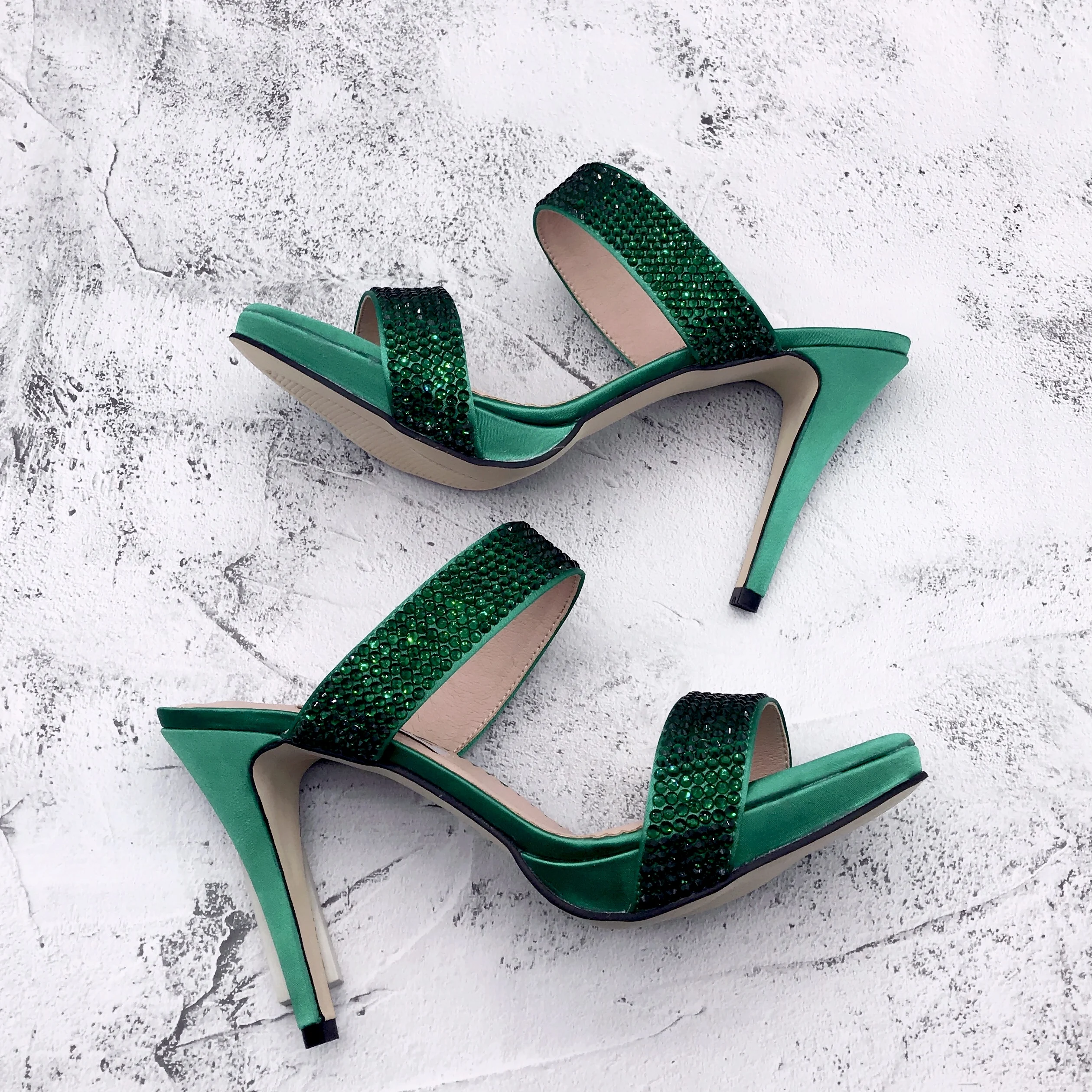 

CHS1490 Customizable Various Heel Strappy High Heel Platform Green Crystal Rhinestones Women Shoes Slides Slippers