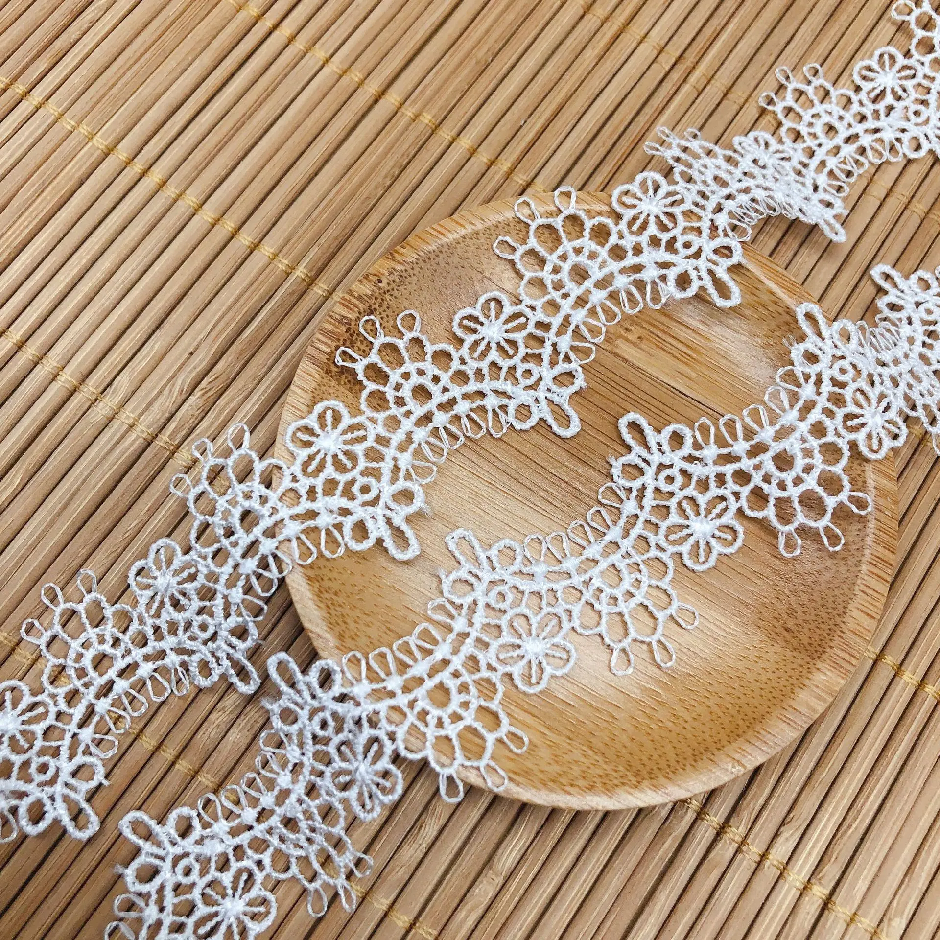 1Yards Best Selling 2022 Lace Ribbon Curtain Sewing Trim 2.7CM Guipure Bridal Lace Fabric Embroidery Applique Wedding Dress PL10