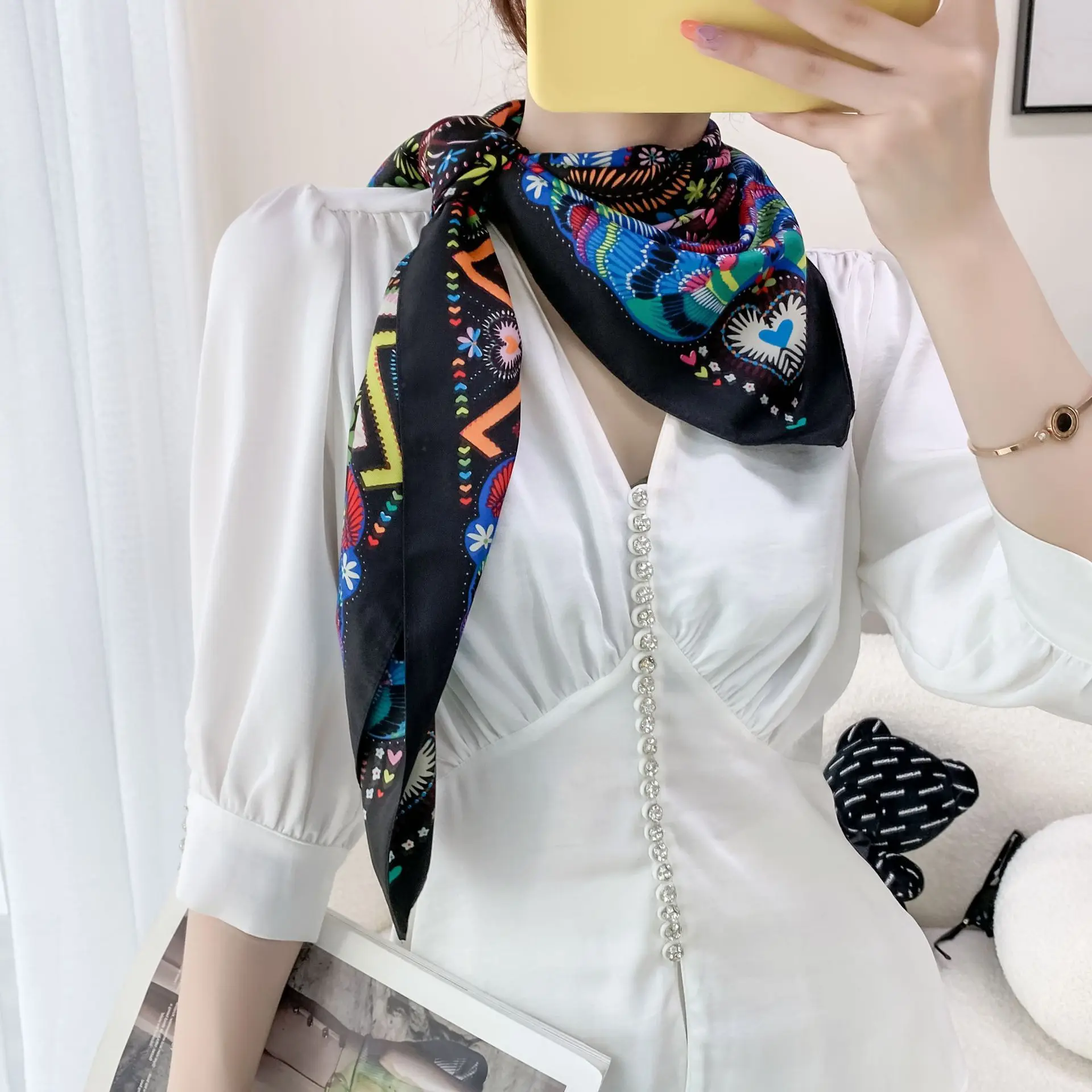 Luxury Brand 90*90cm Silk Satin Square Scarf Women Hijab Bandana Headband Ladies Shawls Bag Wrap Muffler Neckerchief Foulard