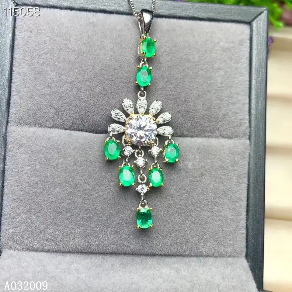 

KJJEAXCMY fine jewelry 925 Sterling Silver inlaid natural emerald elegant girl Pendant Necklace support test hot selling