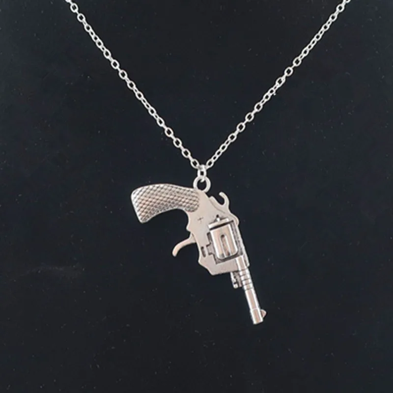 Cool Gothic Bullet Hand Gun Pendant Necklaces Diy Machine Pistol Long Chain Men Boyfriend Birthday Gift Jewelry Making