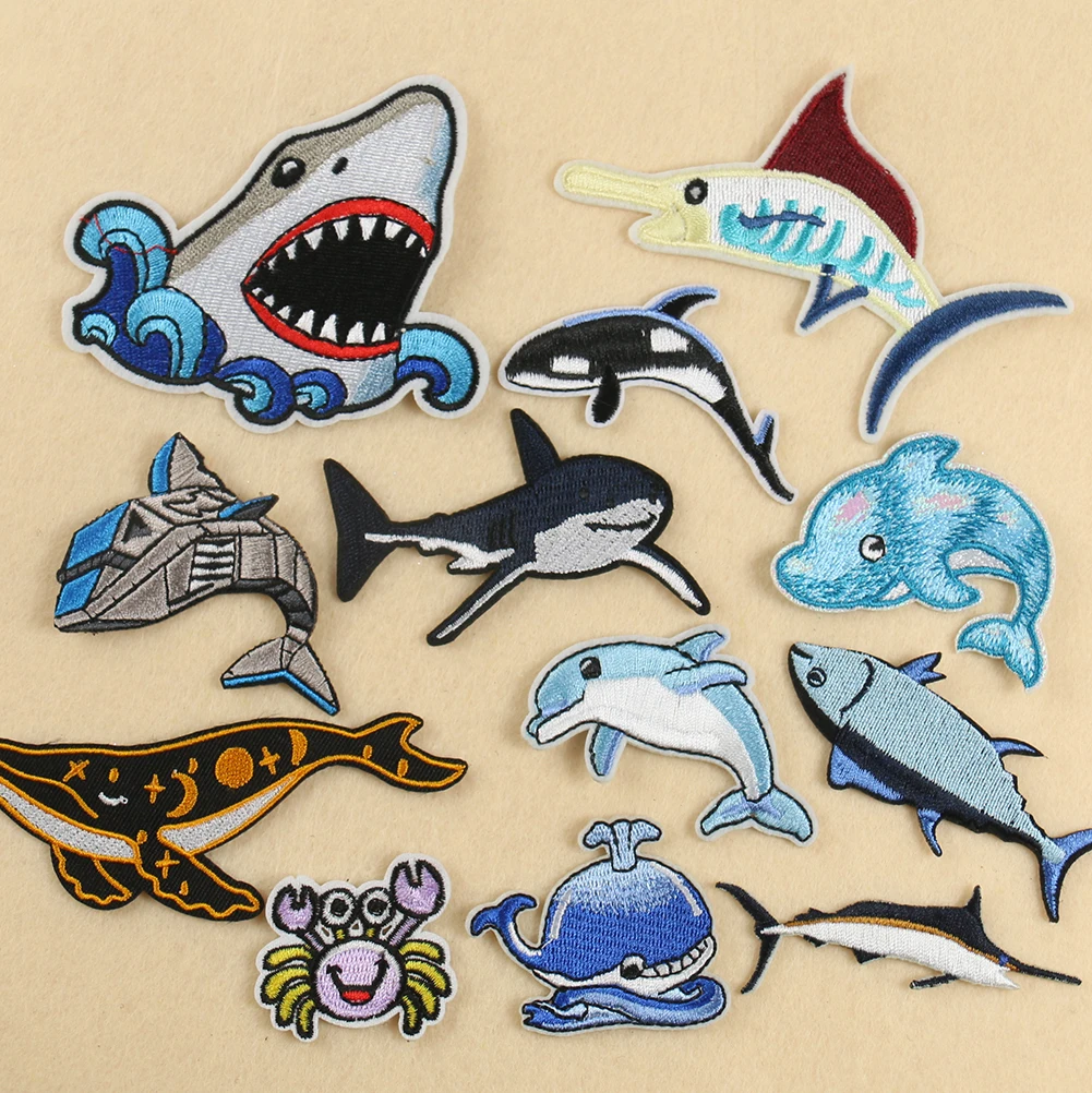 5PCS Animals Patches Shark Dolphin Crab Applique Iron on Embroidered Clothes Patches for Clothing Stickers Garment Supplies