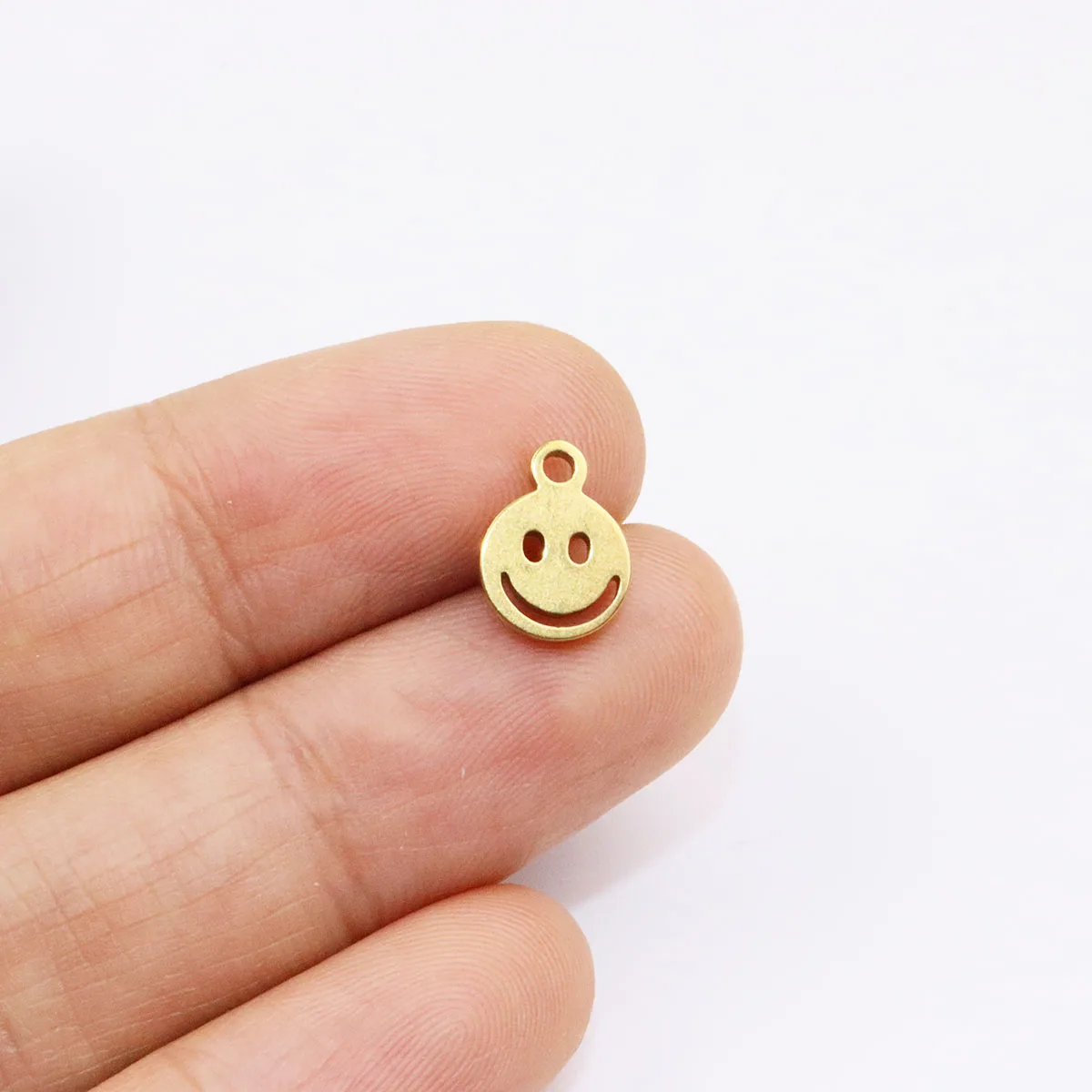 10pcs 8mm Stainless Steel High Quality Smile Charms Pendant DIY Necklace Earrings Bracelets Unfading Colorless 2 Colors