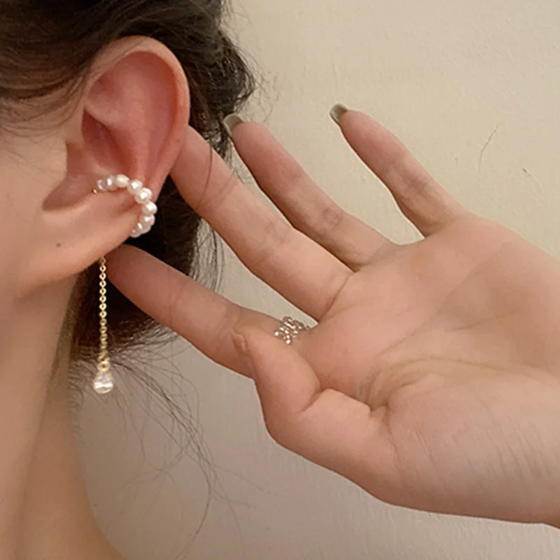 Pendientes de perlas para mujer, cadena de borla de temperamento francés, sin Piercing, joyería coreana, Clip de hueso del oído, nuevo