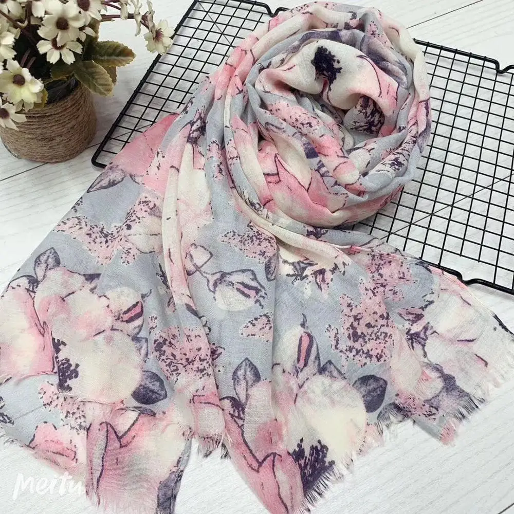 Fashion sjaals 2020 Spring floral printed viscose scarf bandana,Indian hair head scarf wrap muslim hijab shawl beach coverups