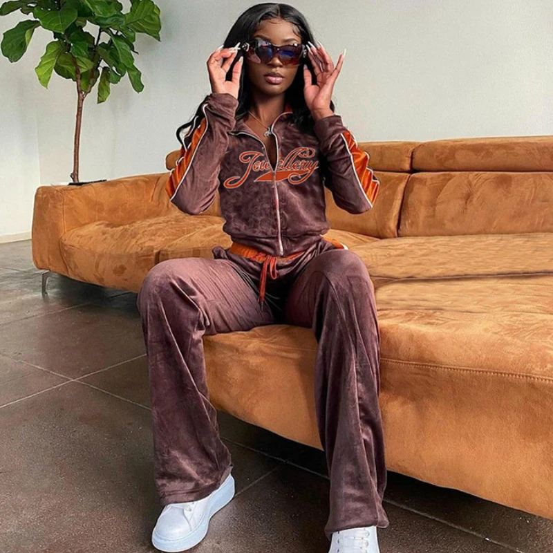 Tracksuit Set Women Fashion Letter Print Velvet Streetwear Outfits Female Zipper Sport Clothes Straight Tracksuit Casual Moda