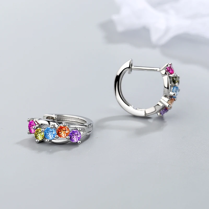 New Fashion Multicolor Zircon Rainbow Hoop Earrings For Women Dazzling Crystal Wave Geometric Huggies Lovely Earring Accessories