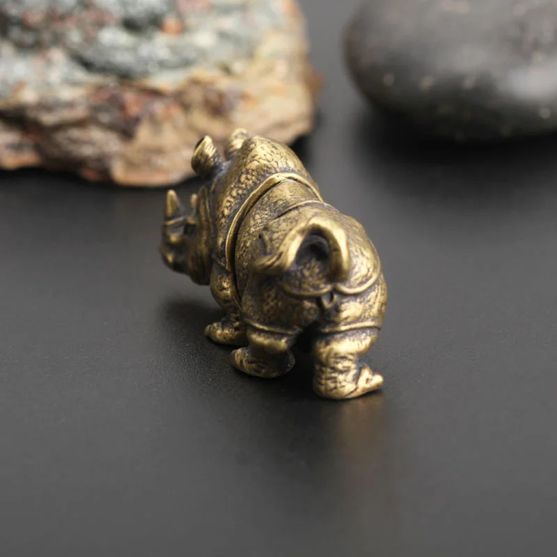 Handmade Solid Copper Rhinoceros Tea Pet Home Office Decoration Ornaments Toy Gift Desk Figurines Sculpture Mini Portable Crafts