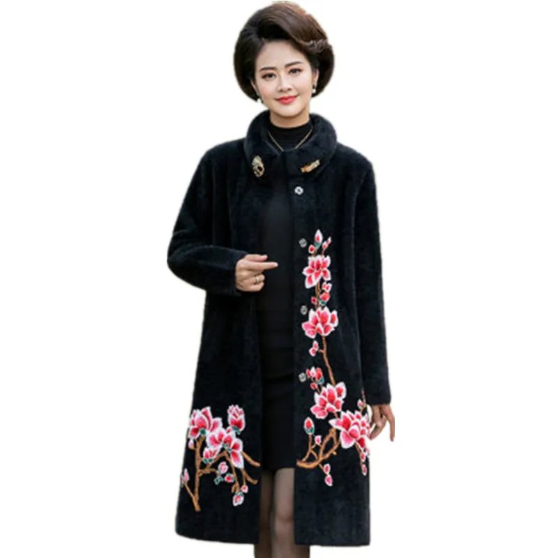 Autumn winter mid-length fur coat embroidered noble mink velvet coat fashion middle-aged and elderly women tops A123