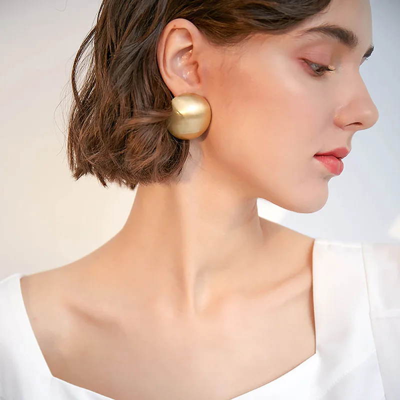 New Design Round Hemisphere Metal Earrings Golden Color Retro Big Women\'s Ear Studs Girls Party Fashion Jewelry