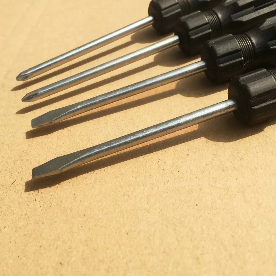 La fabbrica vende direttamente la dimensione 2 "3" croce/cacciavite scanalato 5 pz/pacchetto per la vendita calda nel prezzo di costo applicazione domestica
