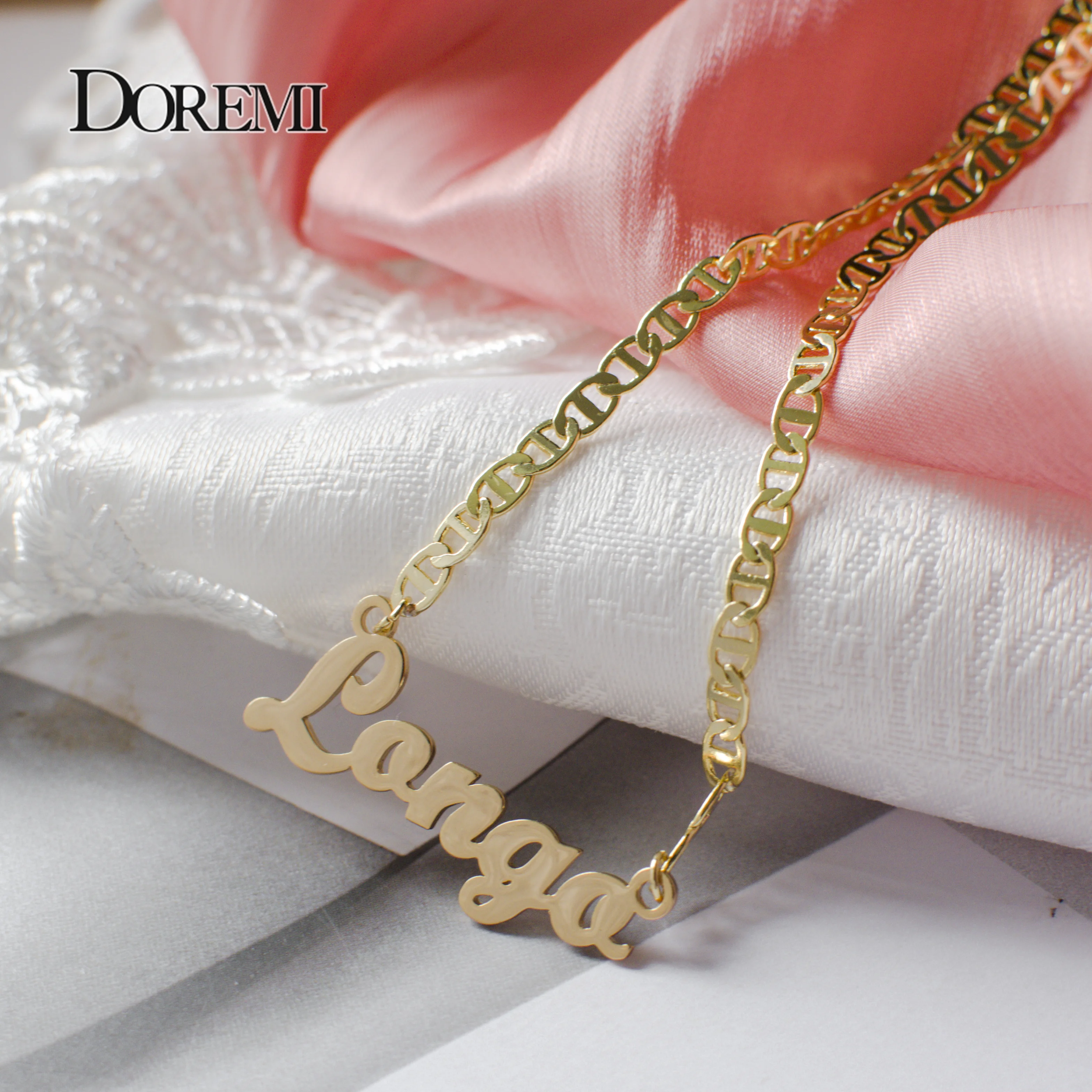 

DOREMI Stainless steel Custom Name Necklace Gold Hollow Name Pendant Custom Nameplate Necklaces for Women Men Gifts Wholesale