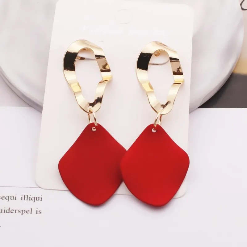 Korean Style Big Metal Rhombus Heart Drop Earrings for Women Red Yellow Pink Color Sweet Wedding Jewelry Pendientes Girl Gift