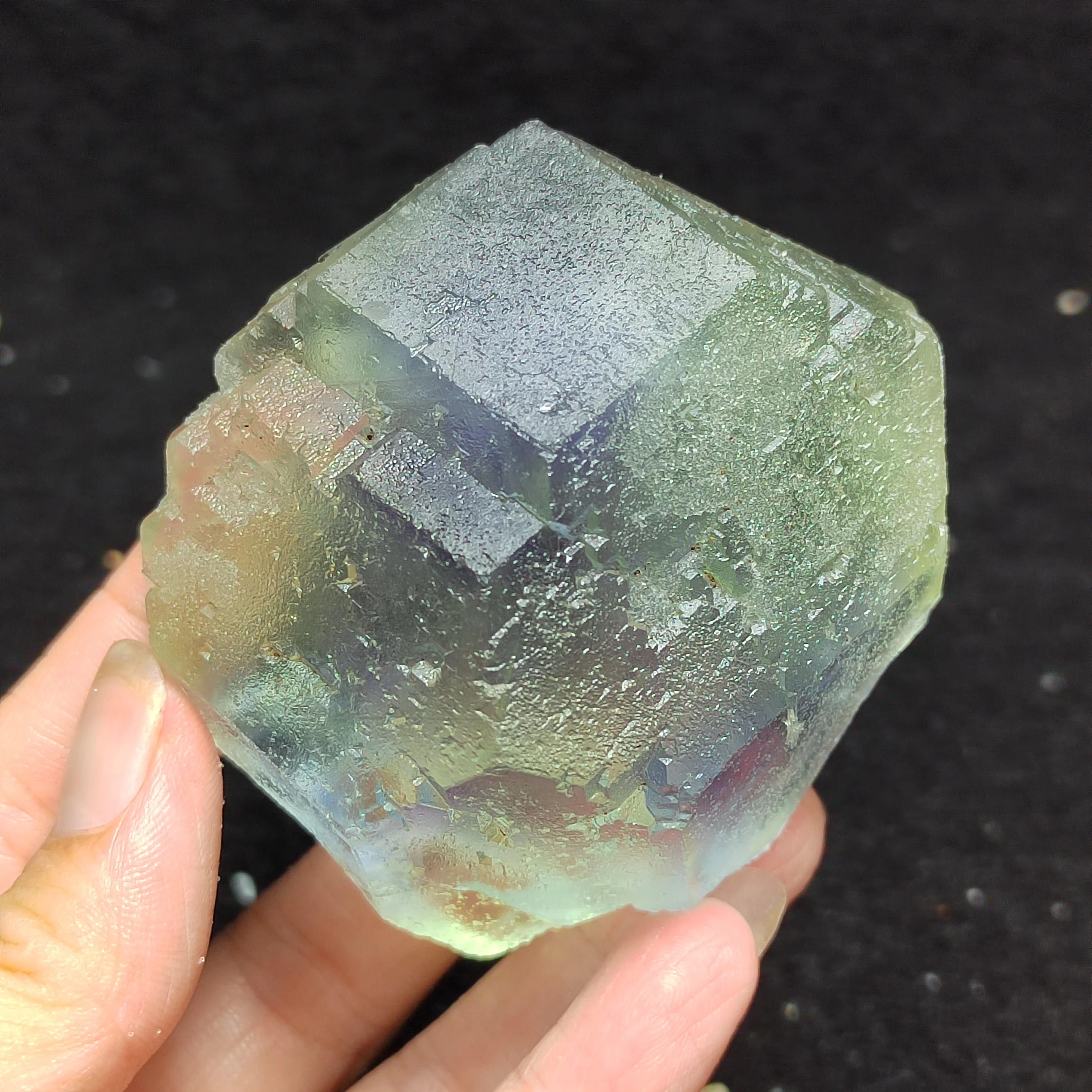 

159.4gNatural single particle green purple heart fluorite mineral specimen healing energy raw stone home decoration