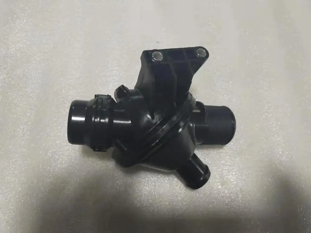 

1153 8635 689 High Quality Thermostat Housing For bmw F20 F30 F10 X1 X3 X4 X5 520i 528i 1153 8648 791 1153 7588 257