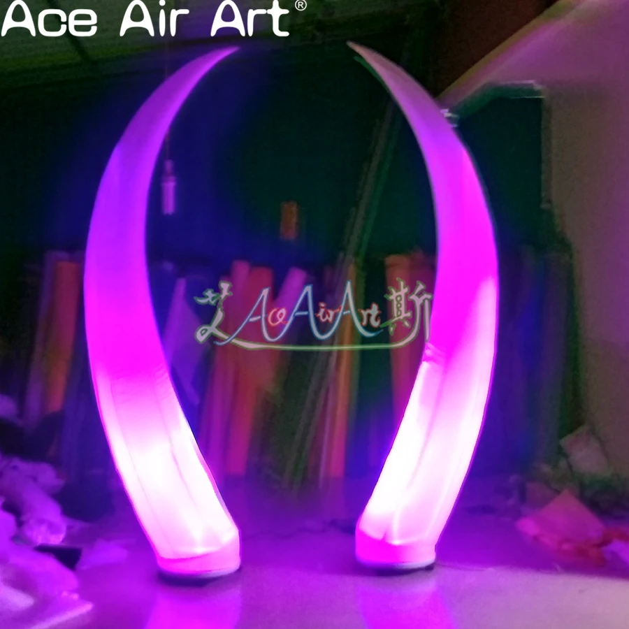 1 lote, la más nueva decoración en forma de marfil, Pilar curvo de cono iluminador inflable con luces coloridas a la venta para su fiesta