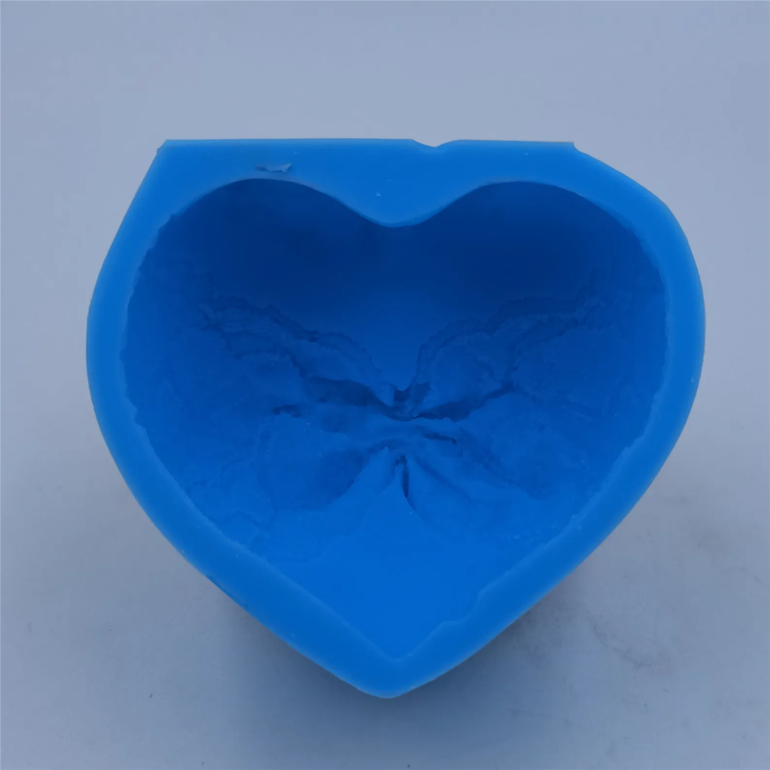 Lace Bow Natural Soap Molds Scented Candle Wax Mold Chocolate Cake Jelly Mould 3D Heart Silicone Mold for Decorated Crafts