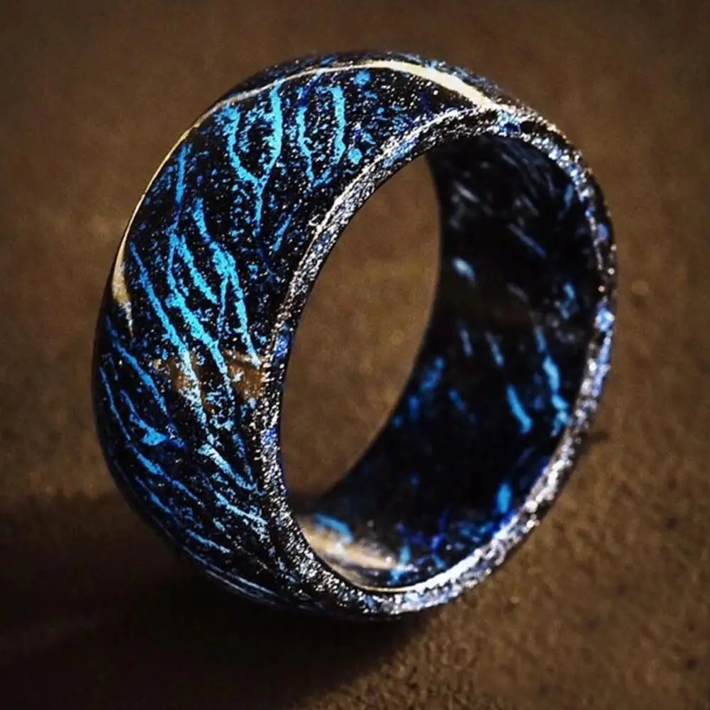 Creative Resin Thermochromic Glow Ring Nightclub Bar Joker Cool Night Crack Ring Christma Gift Anniversary Jewelry for Men Women