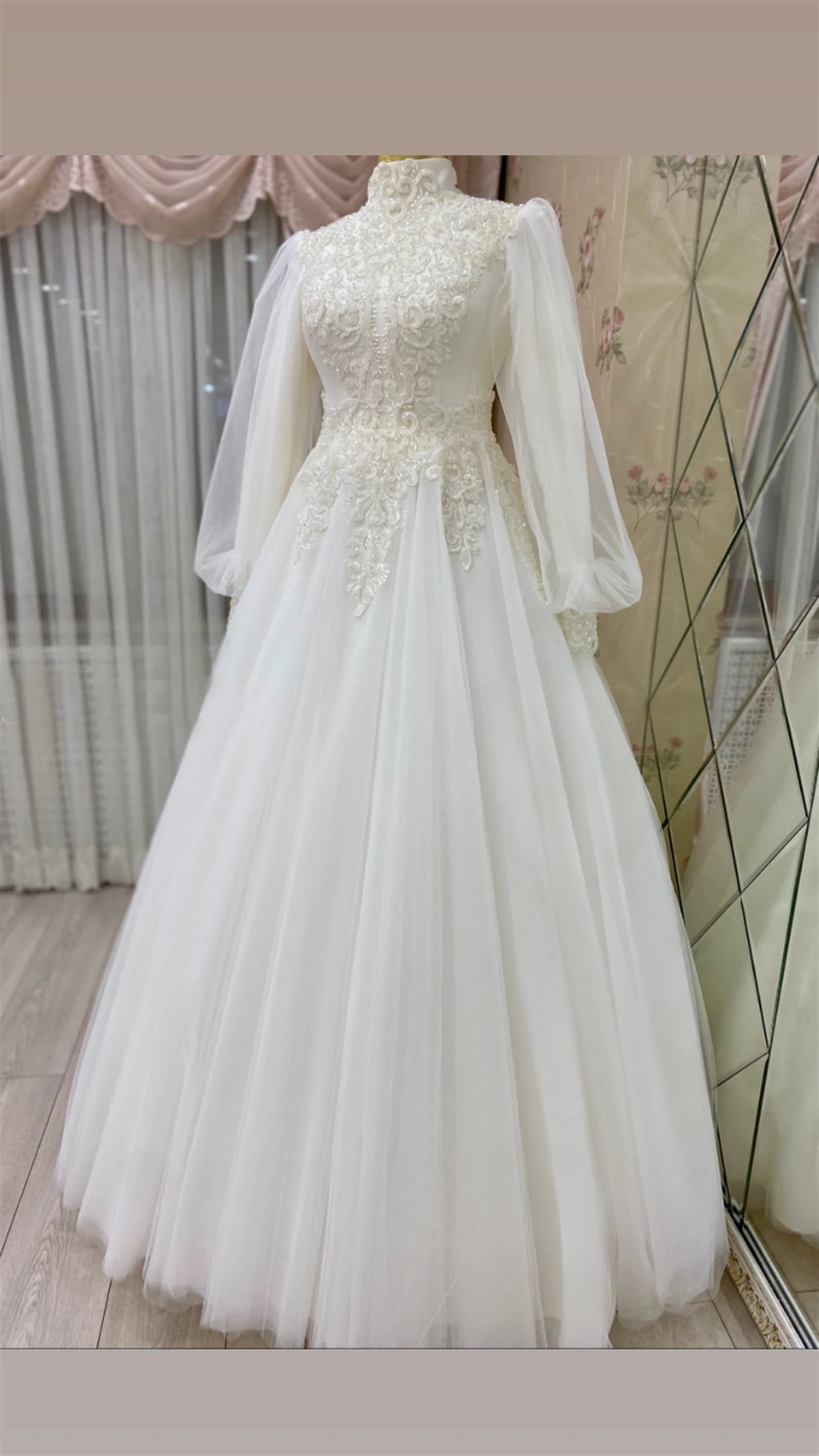 Abiti da sposa musulmani a maniche lunghe per la sposa 2021 abito da ballo in caftano marocchino scollo alto Appliques abito da sposa