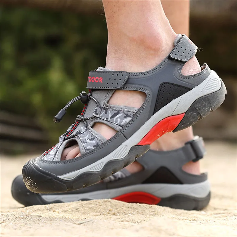 Classic Summer Men Sandals Fashion Large Size Beach Sandals New Breathable Casual Flat Sandals Men Outdoor Non-slip Wading Shoes