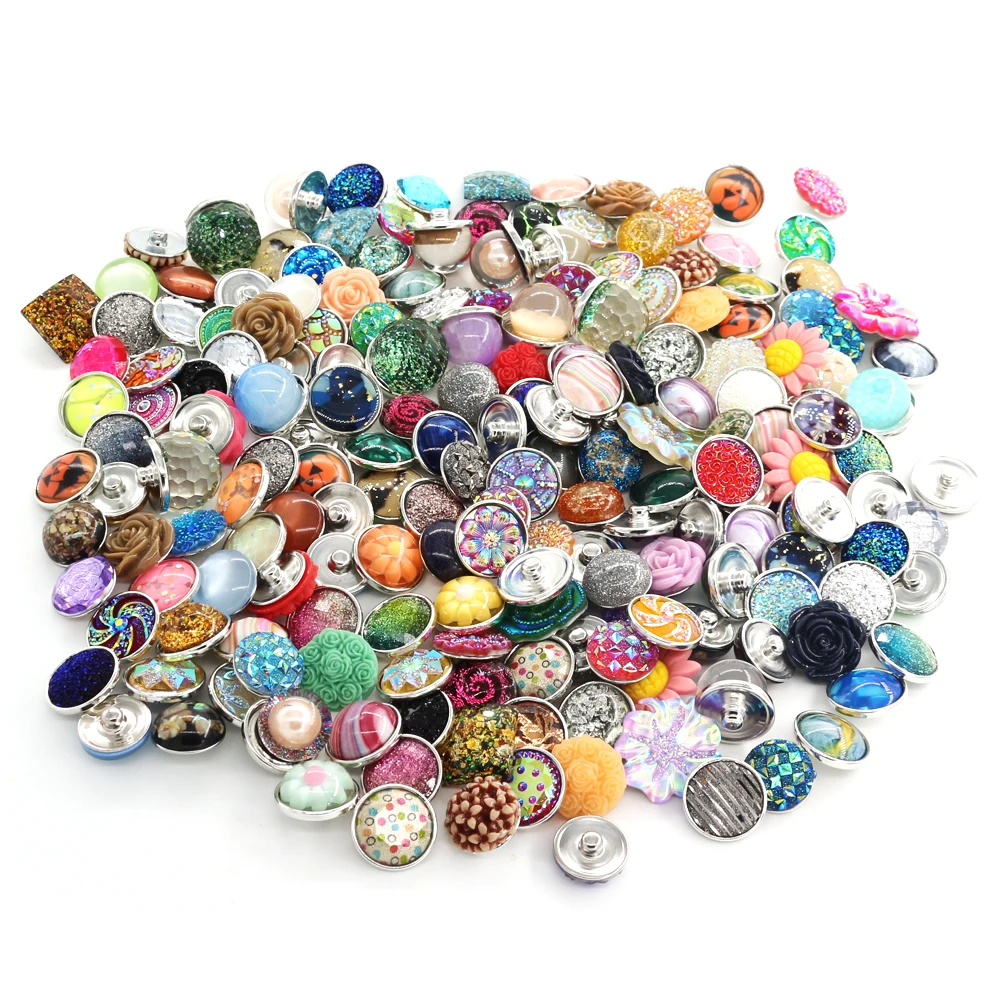 50pcs/Bag Wholesale Mix Random Sales Glass Resin Alloy Snap 18mm Jewelry Buttons for DIY Interchangeable Snap Bracelet Necklaces